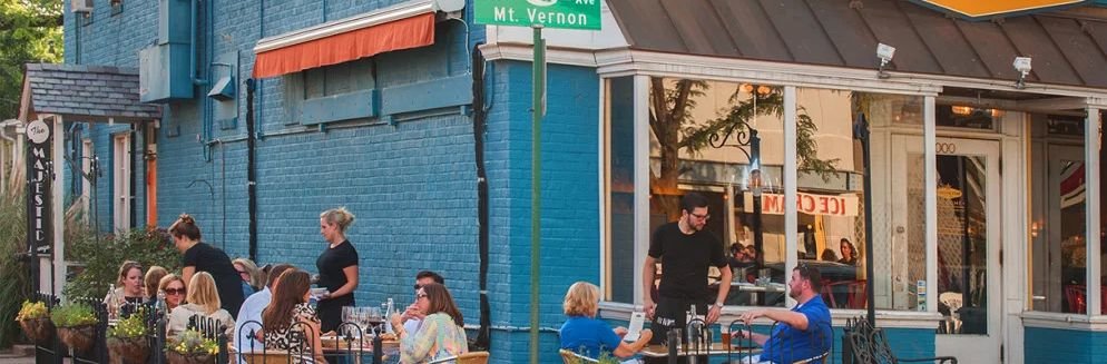  Evening Star Cafe, a neighborhood restaurant located in Del Ray